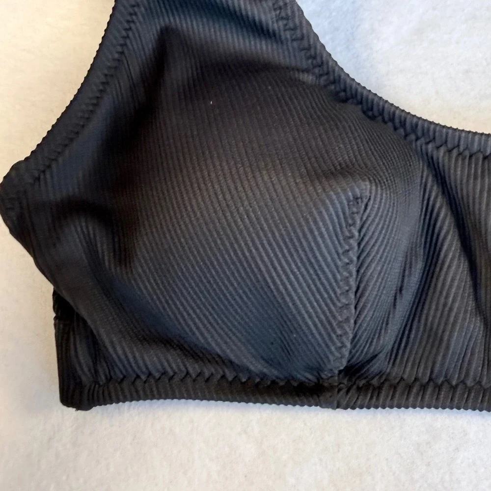 Fabletics Black Ribbed‎ Textured Sports Bra Bikini Top Swim Top XXL